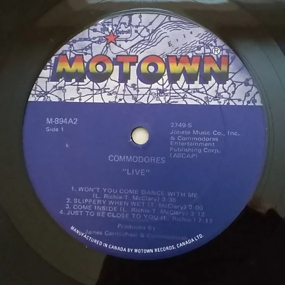 Commodores - Live Double LP - Picture 5 of 8